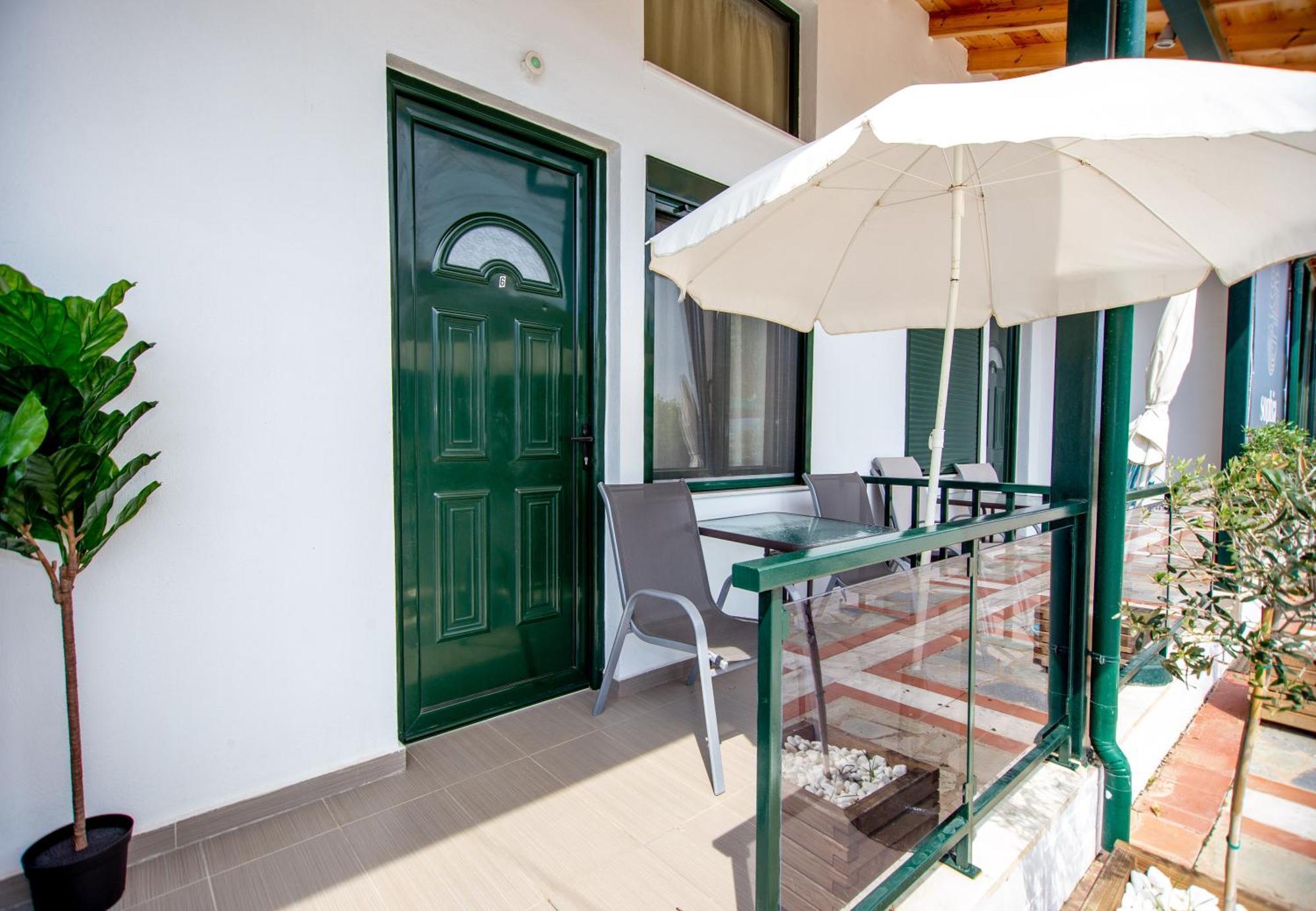 Sophia Seaview Suites & Restaurant Неа-Врасна Экстерьер фото