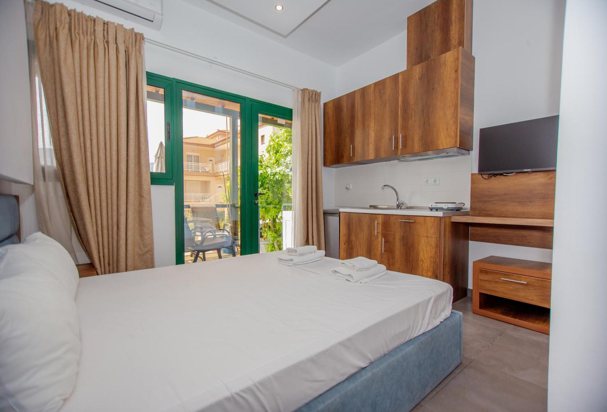 Sophia Seaview Suites & Restaurant Неа-Врасна Экстерьер фото